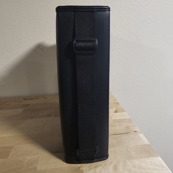 Trex 208 Slot CD DVD Game Disc Zip-Up Case/ Binder Storage With Carry Handle - Picture 2 of 8